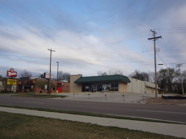 2106 Missouri Blvd, Jefferson City, MO à louer - Photo de l’immeuble – Image 1 sur 1