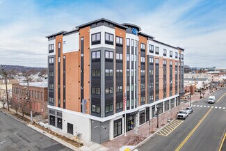 Plus de détails pour 1 E Main St, Bound Brook, NJ - Local commercial à louer