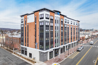Plus de détails pour 1 E Main St, Bound Brook, NJ - Local commercial à louer
