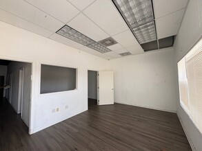 1703-1747 NW 38th Ave, Lauderhill, FL à louer Photo intérieure– Image 2 sur 3