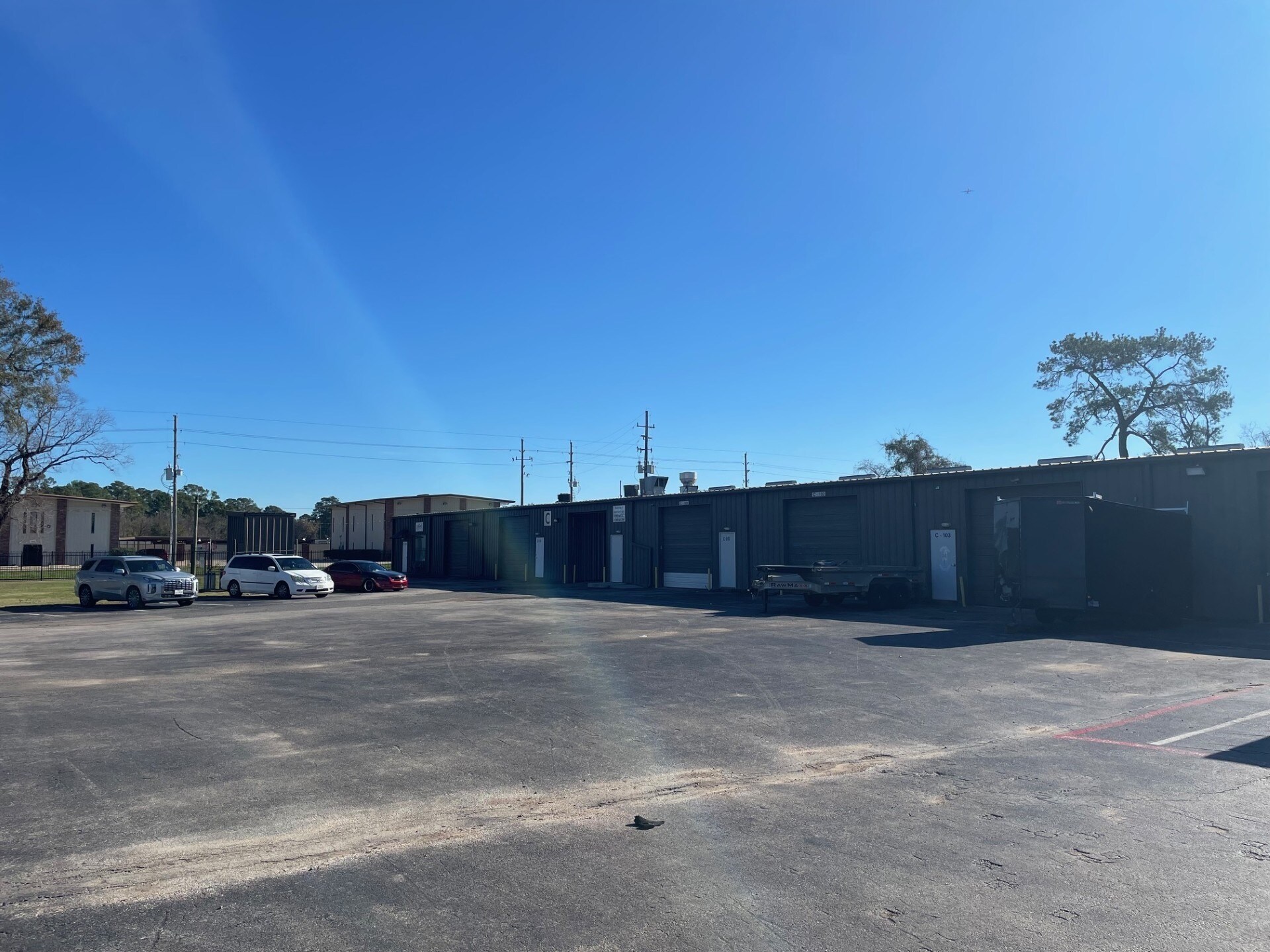 16261 Hollister St, Houston, TX à louer Photo de l’immeuble– Image 1 sur 44