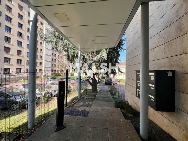 Bureau dans Lyon à vendre - Photo de l’immeuble – Image 3 sur 7