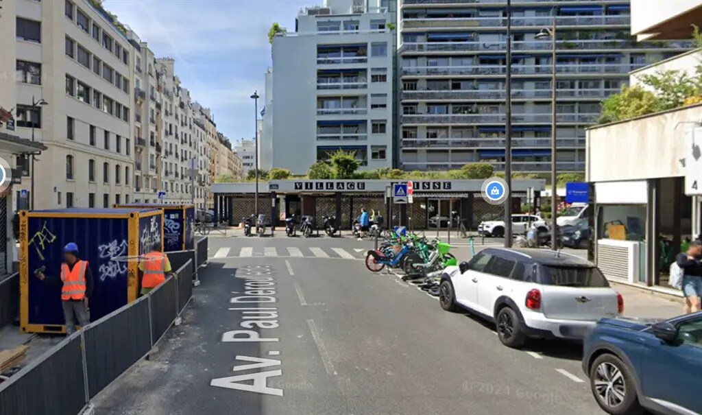 Local commercial dans Paris à louer Photo de l’immeuble– Image 1 sur 5