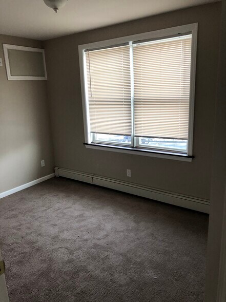 175 Beach 113th St, Rockaway Park, NY à vendre - Photo intérieure – Image 3 sur 22