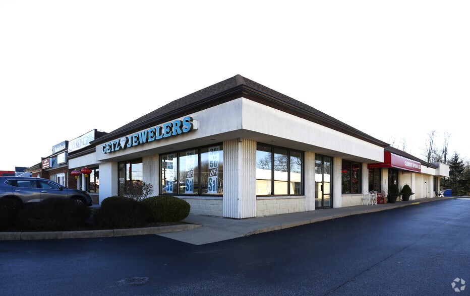 8423-8449 Beechmont Ave, Cincinnati, OH à louer - Photo de l’immeuble – Image 3 sur 8