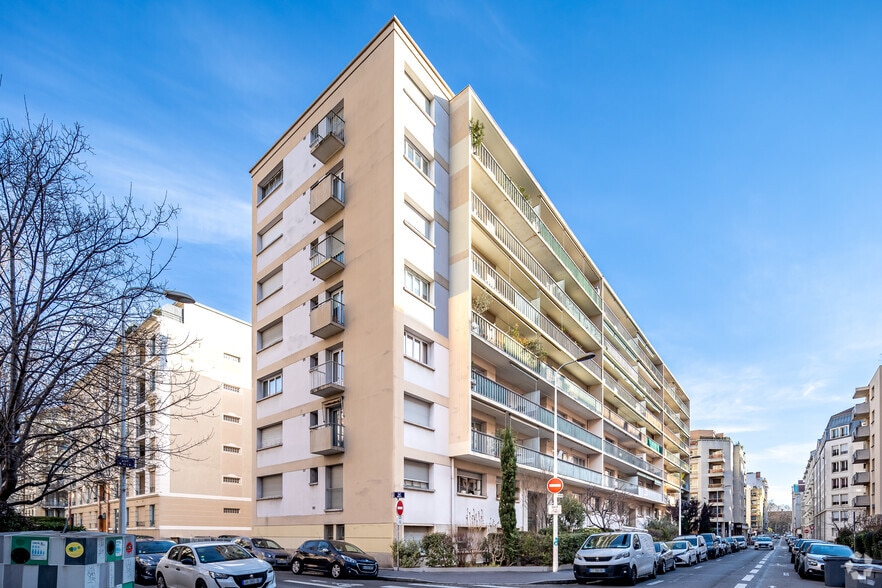 105-109 Rue Sully, Lyon à louer - Photo de l’immeuble – Image 2 sur 4