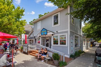 Plus de détails pour 311 Water St, Saugatuck, MI - Local commercial à vendre