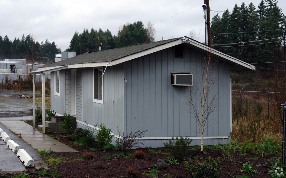95 5th Ave, Milton, WA à louer - Photo principale – Image 2 sur 3