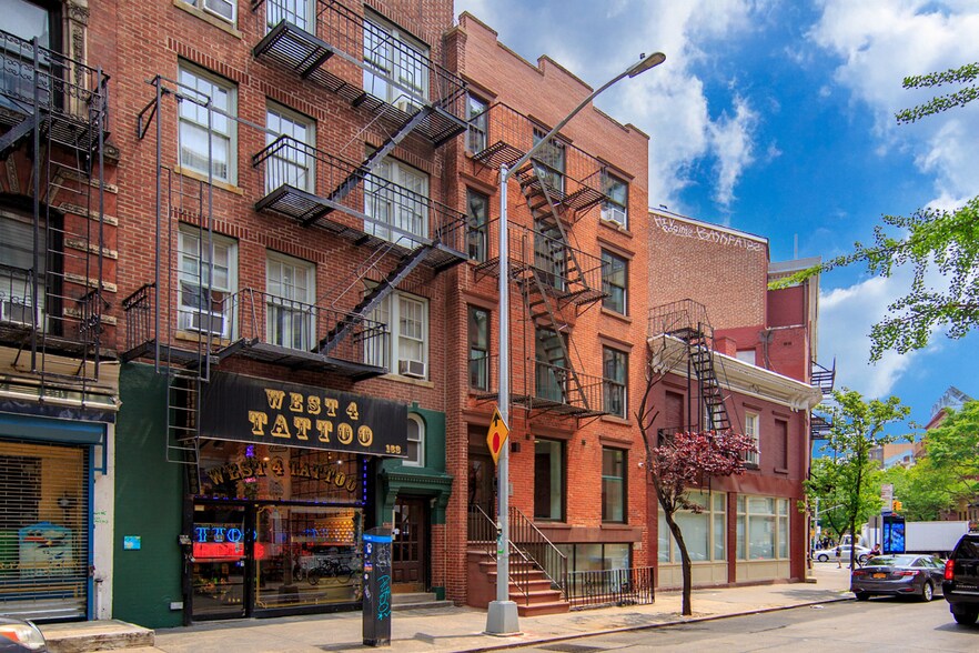 161 W 4th St, New York, NY à vendre - Photo de l’immeuble – Image 3 sur 8