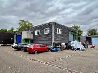Plus de détails pour Post Office Rd, Inkpen - Industriel/Logistique à louer