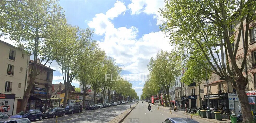 Local commercial dans Bagneux à louer - Photo de l’immeuble – Image 3 sur 4