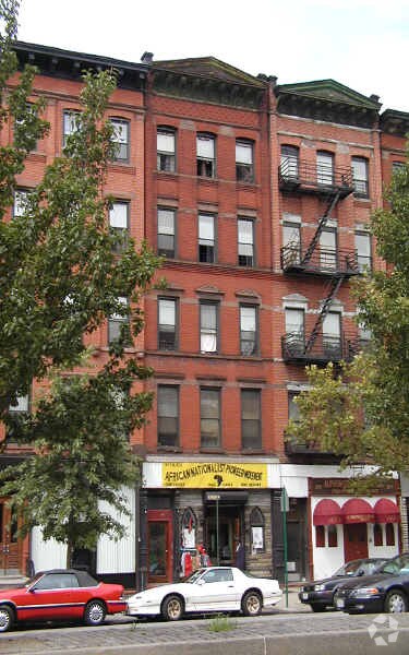 2272 Adam Clayton Powell Jr Blvd, New York, NY à louer Photo principale– Image 1 sur 21