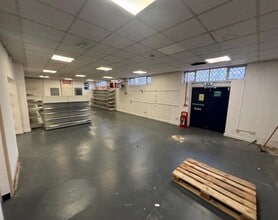 Bishopsford Rd, Morden à louer Photo intérieure– Image 1 sur 8