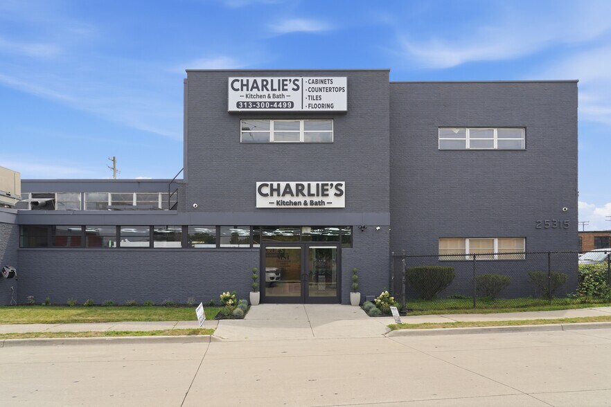 25315 Kean St, Dearborn, MI à louer - Photo de l’immeuble – Image 2 sur 26