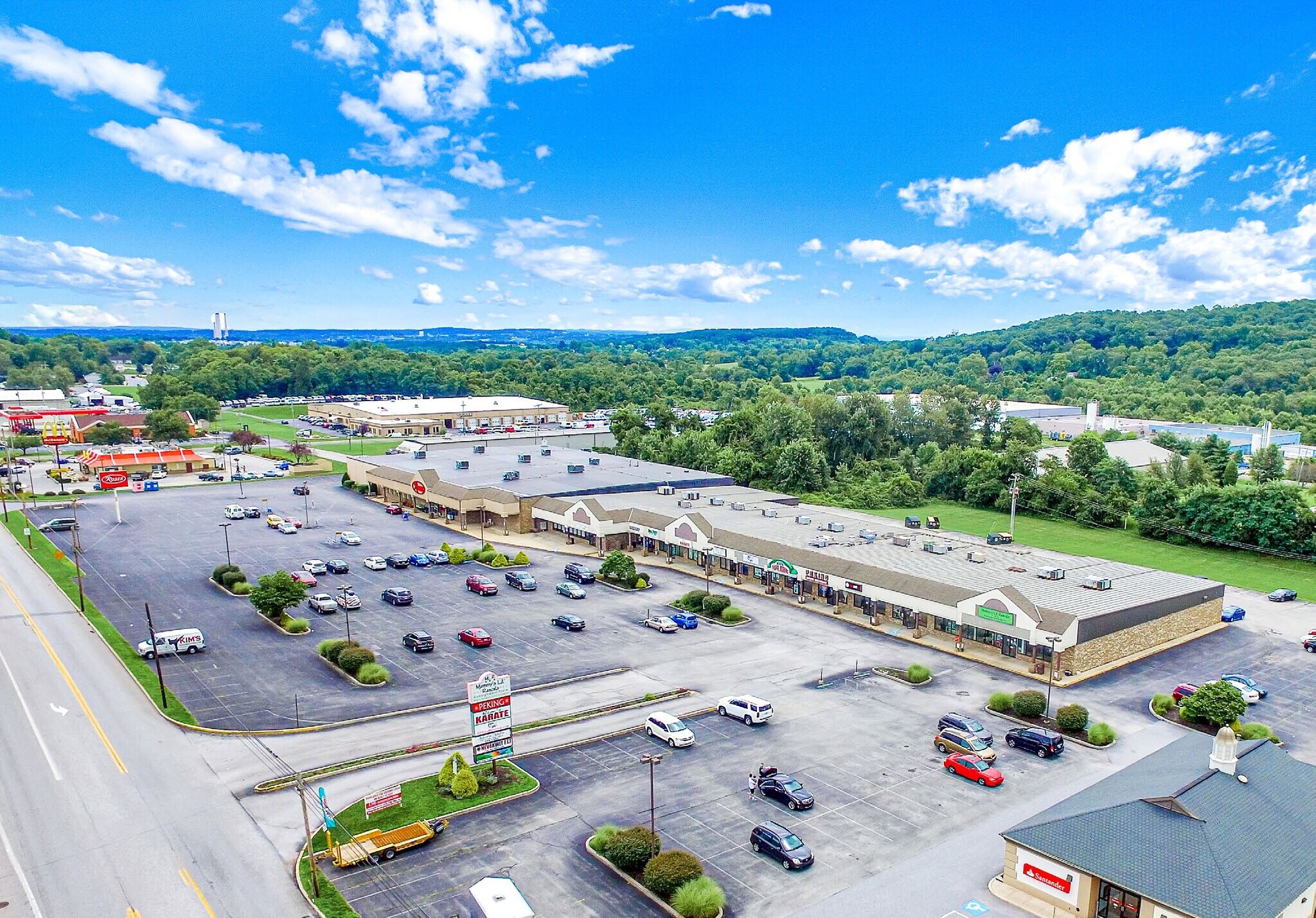4159-4215 N George Street Ext, Manchester, PA à louer Photo de l’immeuble– Image 1 sur 23