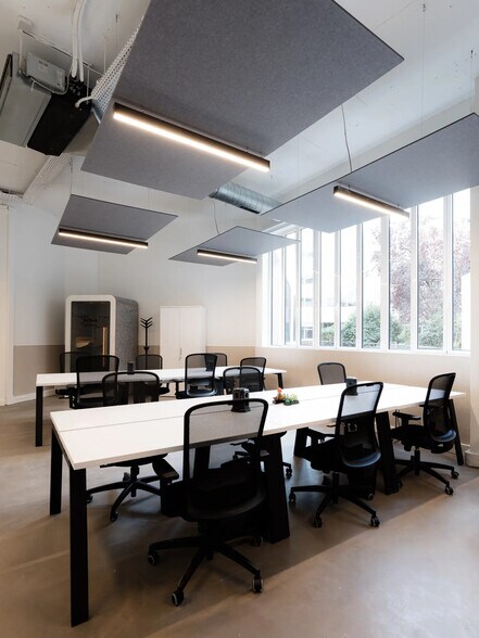 32 Rue René Boulanger, Paris à louer - Photo de l’immeuble – Image 2 sur 6