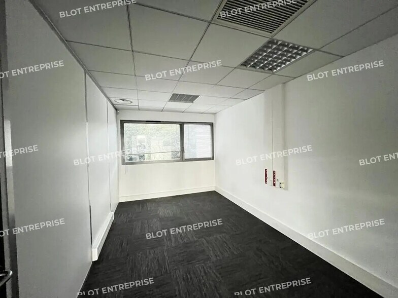 Bureau dans Cesson-Sévigné à louer - Photo de l’immeuble – Image 3 sur 15