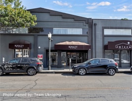 PRIME CORNER OFFICE & RETAIL SPACE - Bureau
