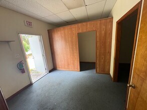 4500 Commercial Way, Spring Hill, FL à louer Photo intérieure– Image 1 sur 4
