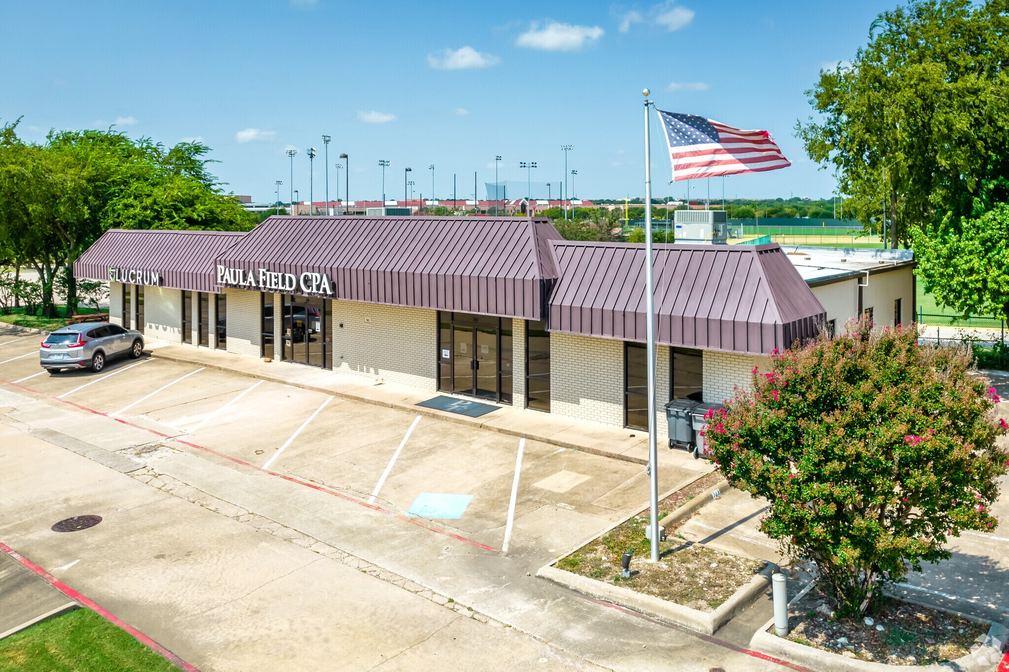 703 N Greenville Ave, Allen, TX à louer Photo de l’immeuble– Image 1 sur 7