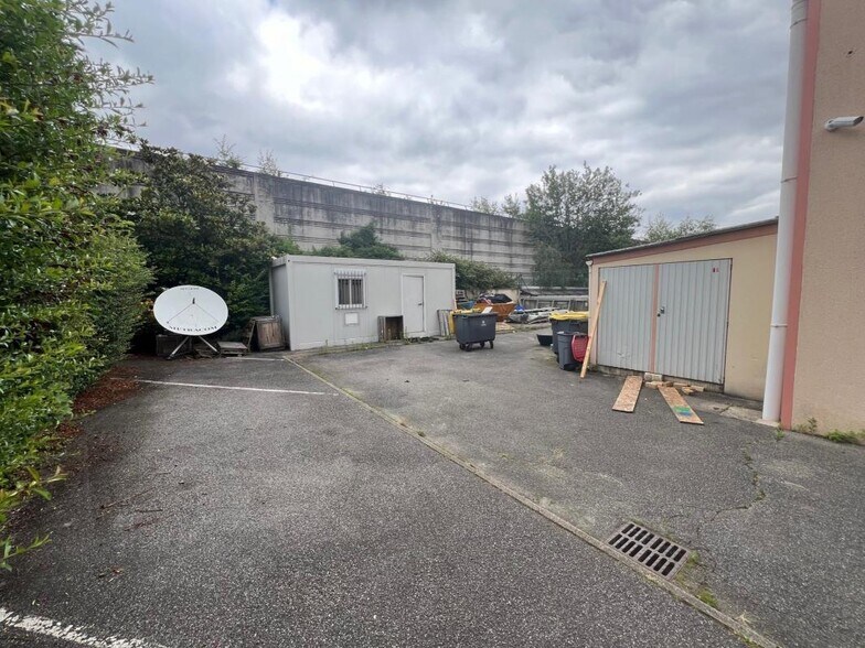 12 Rue Jean-Baptiste Huet, Jouy-en-Josas à vendre - Photo de l’immeuble – Image 3 sur 12