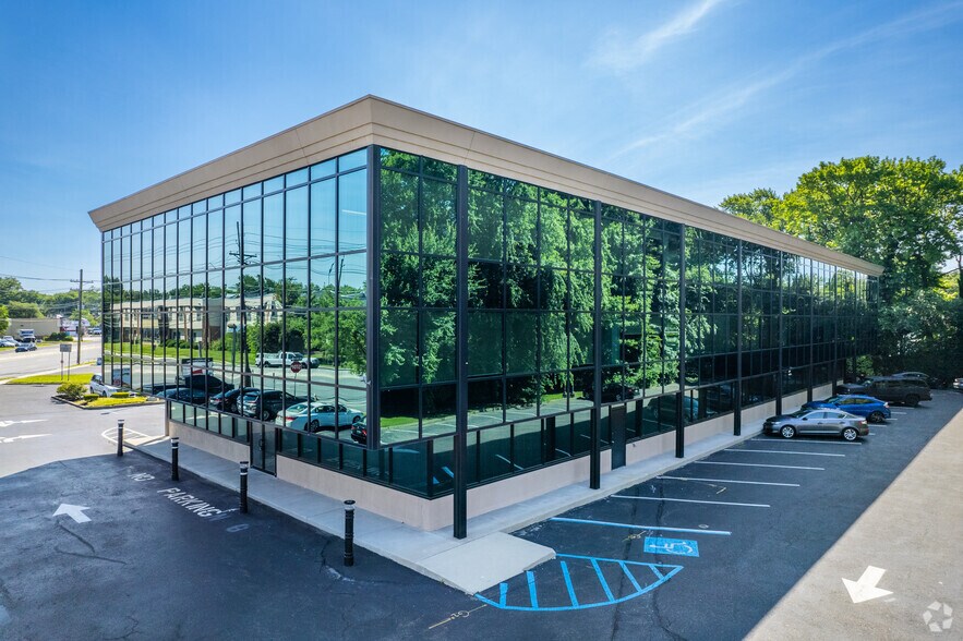 523 Hollywood Ave, Cherry Hill, NJ à louer - Photo de l’immeuble – Image 2 sur 13