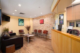 Plus de détails pour 184-188 E 70th St, New York, NY - Logement à vendre