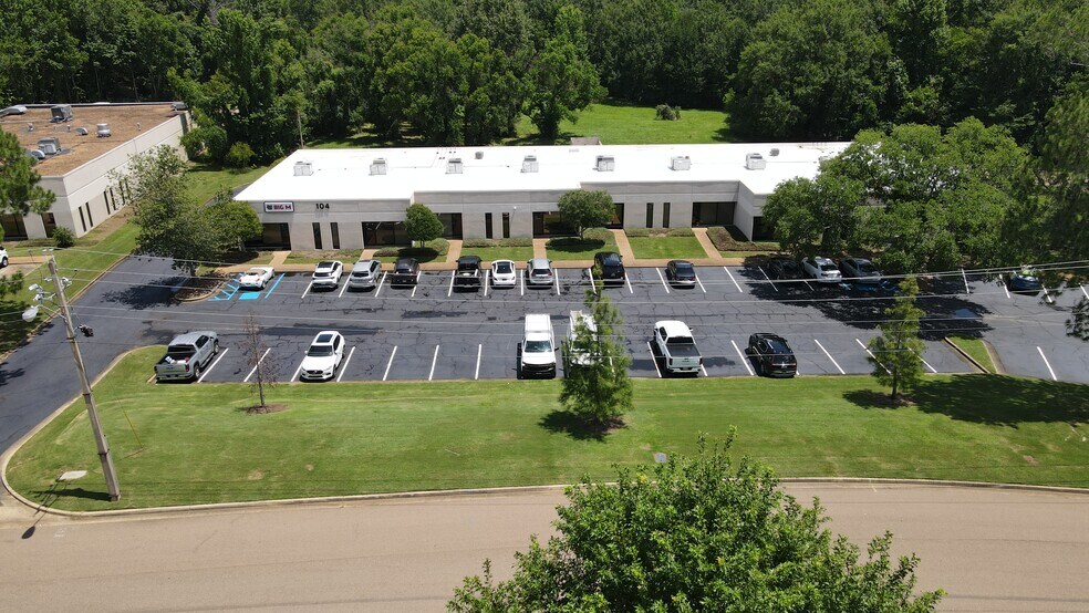 100 - 104 Business Park Dr, Ridgeland, MS à vendre - Photo de l’immeuble – Image 2 sur 38
