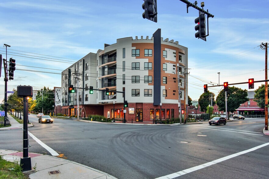215 Canal St, Lawrence, MA à louer - Photo de l’immeuble – Image 3 sur 12