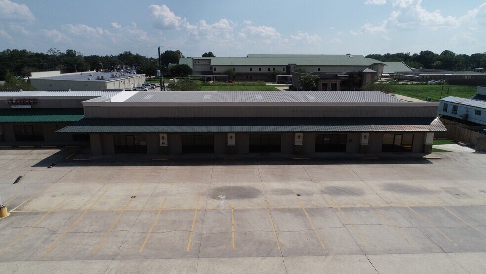 13253 Highway 73, Geismar, LA à louer - Photo de l’immeuble – Image 1 sur 10