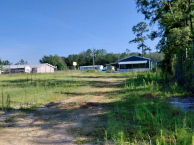 20065 SE Hawthorne Rd, Hawthorne, FL à louer - Photo principale – Image 1 sur 13