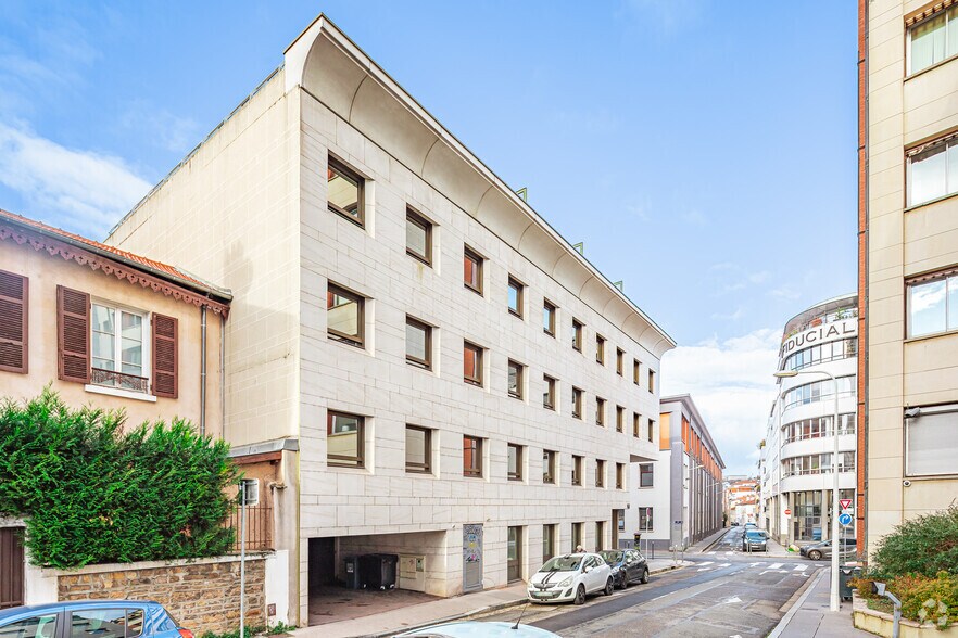 Bureau dans Lyon à louer - Photo de l’immeuble – Image 2 sur 2