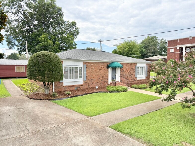 105 N Hickory St, Aberdeen, MS à vendre - Photo de l’immeuble – Image 2 sur 32