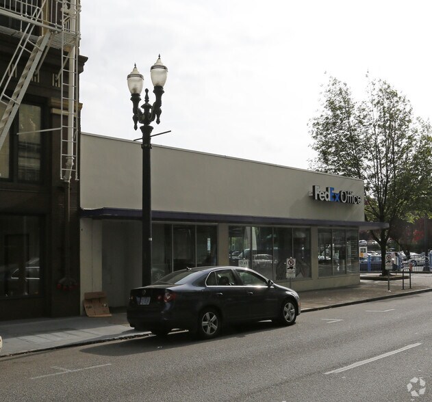 221 SW Alder St, Portland, OR à vendre - Photo de l’immeuble – Image 2 sur 4