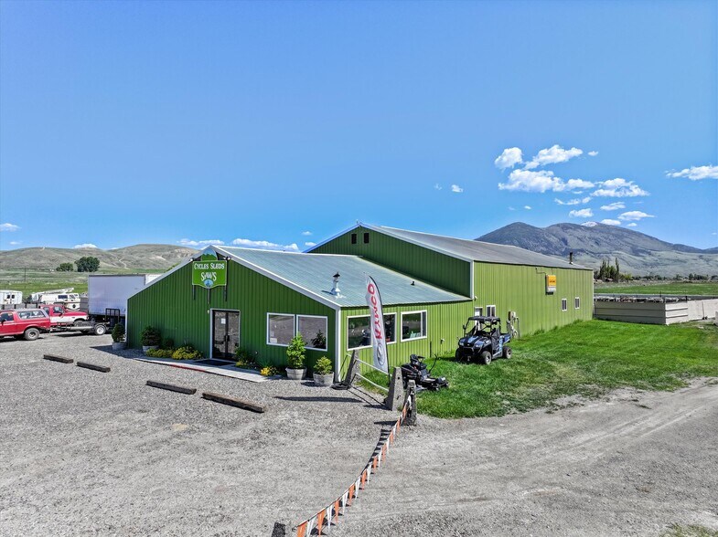 5 Demick Ln, Salmon, ID à vendre - Photo principale – Image 1 sur 51