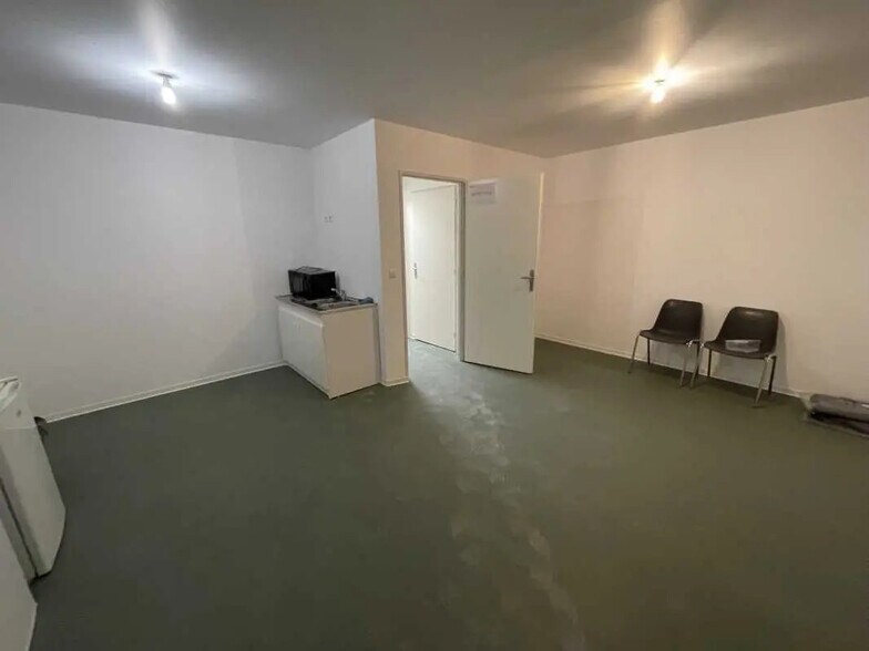 Bureau dans Maromme à louer - Photo intérieure – Image 3 sur 8