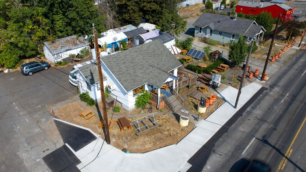 8137 SE Henderson Ave, Portland, OR à vendre - Photo de l’immeuble – Image 2 sur 8