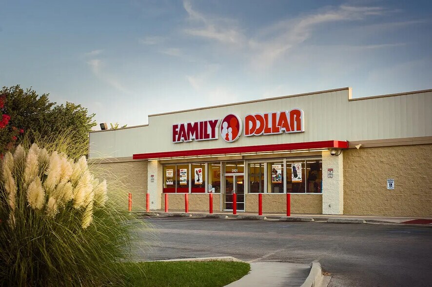 2500 N Cleveland St, Dayton, TX à vendre - Photo de l’immeuble – Image 2 sur 5