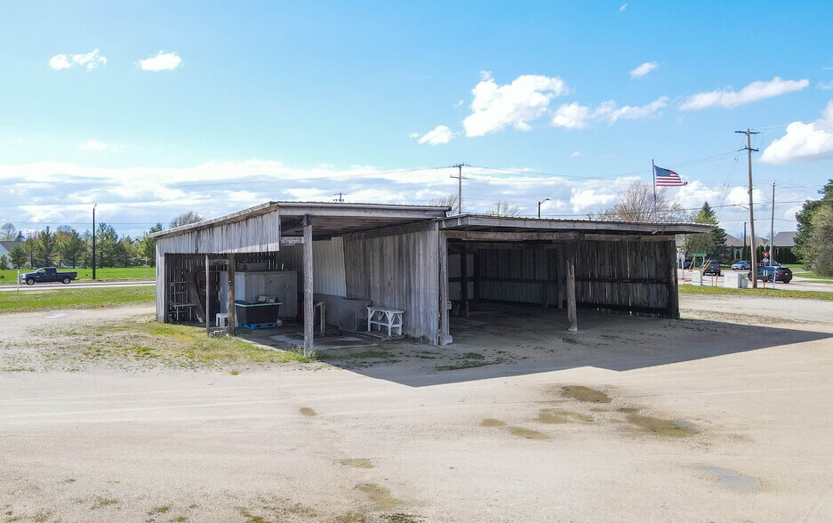 W6471 Manitowoc rd, Appleton, WI à vendre - Photo de l’immeuble – Image 3 sur 14