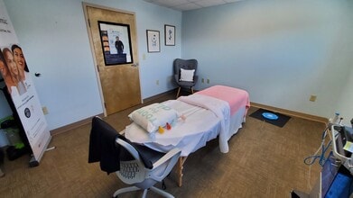 1 Bridge St, Plymouth, NH à louer Photo intérieure– Image 1 sur 2