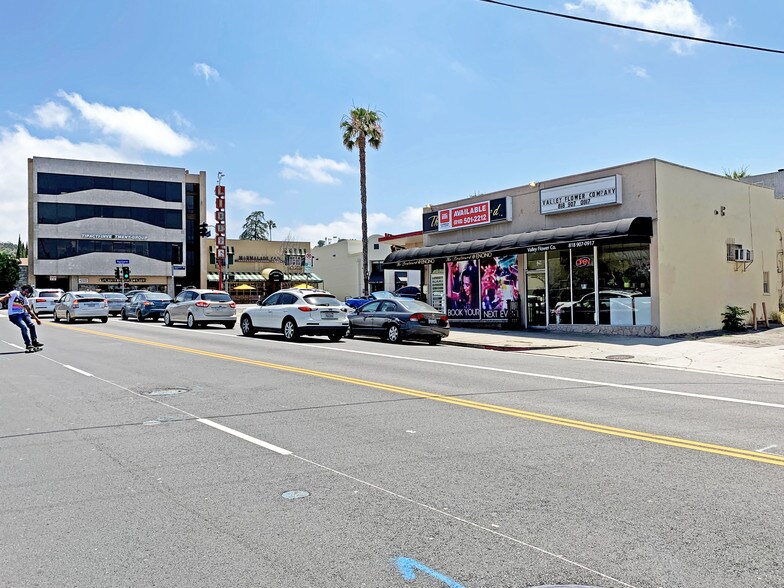 14901 Ventura Blvd, Sherman Oaks, CA à louer - Photo de l’immeuble – Image 3 sur 7