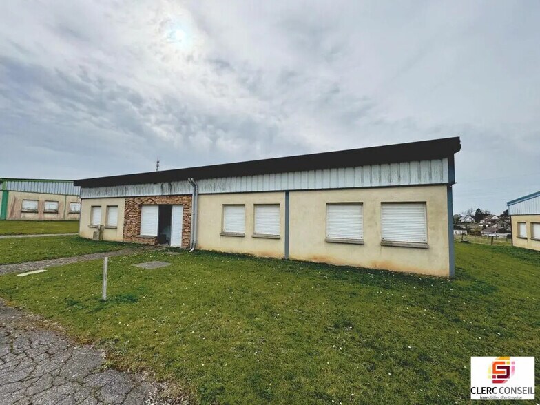 Bureau dans La Frénaye à louer - Photo de l’immeuble – Image 1 sur 13