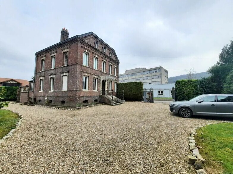 Bureau dans Déville-lès-Rouen à louer - Photo de l’immeuble – Image 1 sur 13