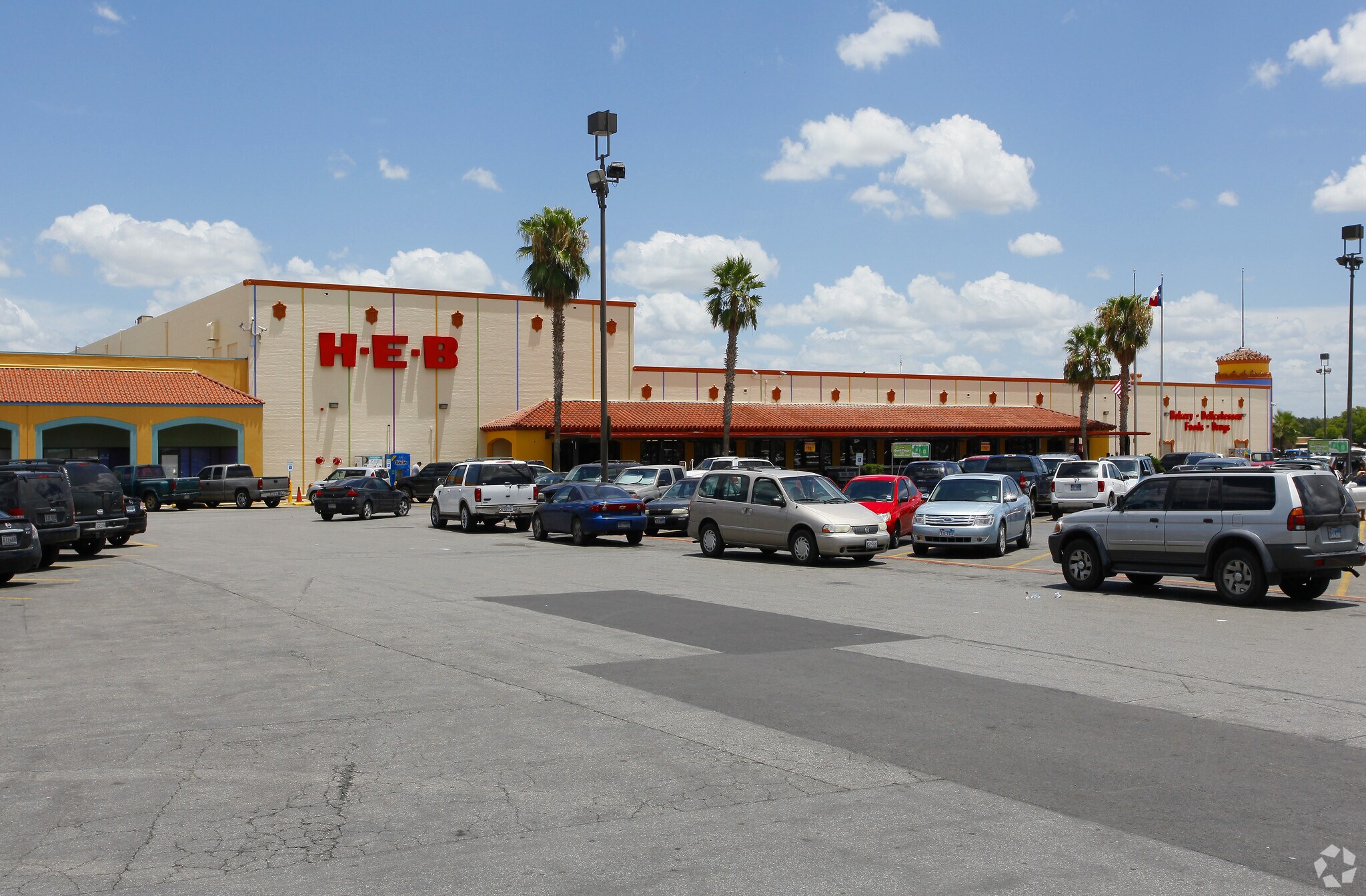 721 Castroville Rd, San Antonio, TX à vendre Photo principale– Image 1 sur 3