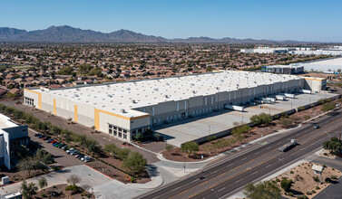 8175 W Buckeye Rd, Phoenix, AZ à louer Photo de l’immeuble– Image 2 sur 2