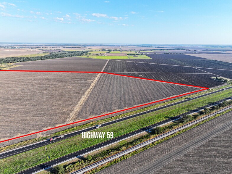 378 County Road 352, El Campo, TX à vendre - Photo de l’immeuble – Image 3 sur 9