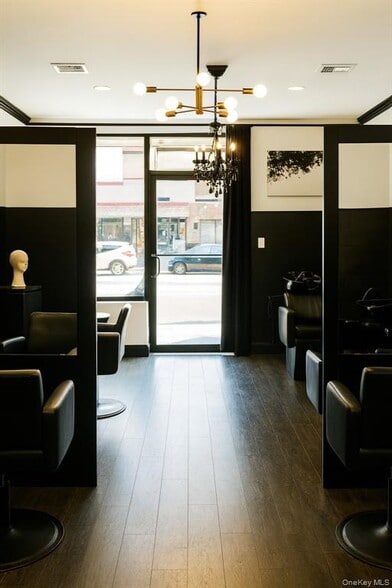 21175 Jamaica Ave, Queens Village, NY à louer - Photo de l’immeuble – Image 3 sur 12