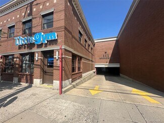 Plus de détails pour 601-693 Sunrise Hwy, Lynbrook, NY - Local commercial à louer