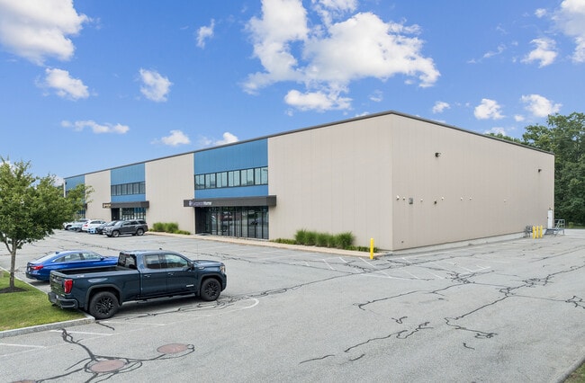 Plus de détails pour 30 Log Bridge Rd, Middleton, MA - Industriel/Logistique à louer