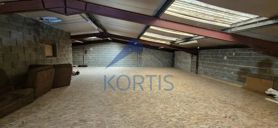 Local d'activités dans Péronnas à vendre - Photo de l’immeuble – Image 2 sur 7